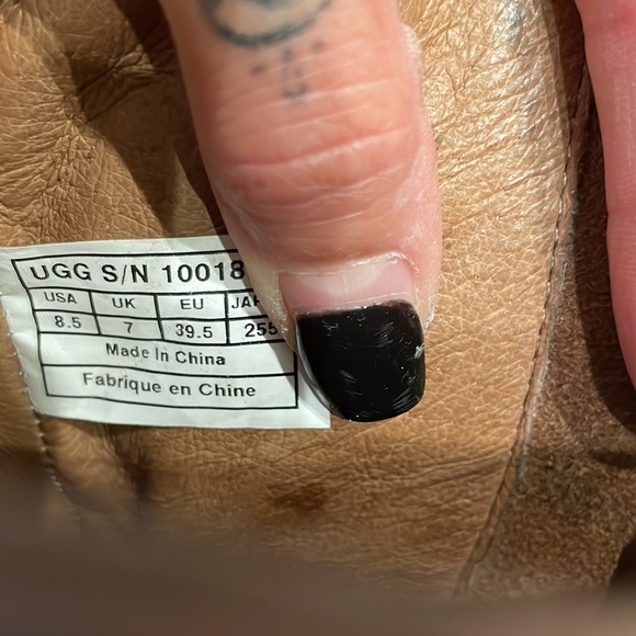 UGG boots - Picture 4 of 5